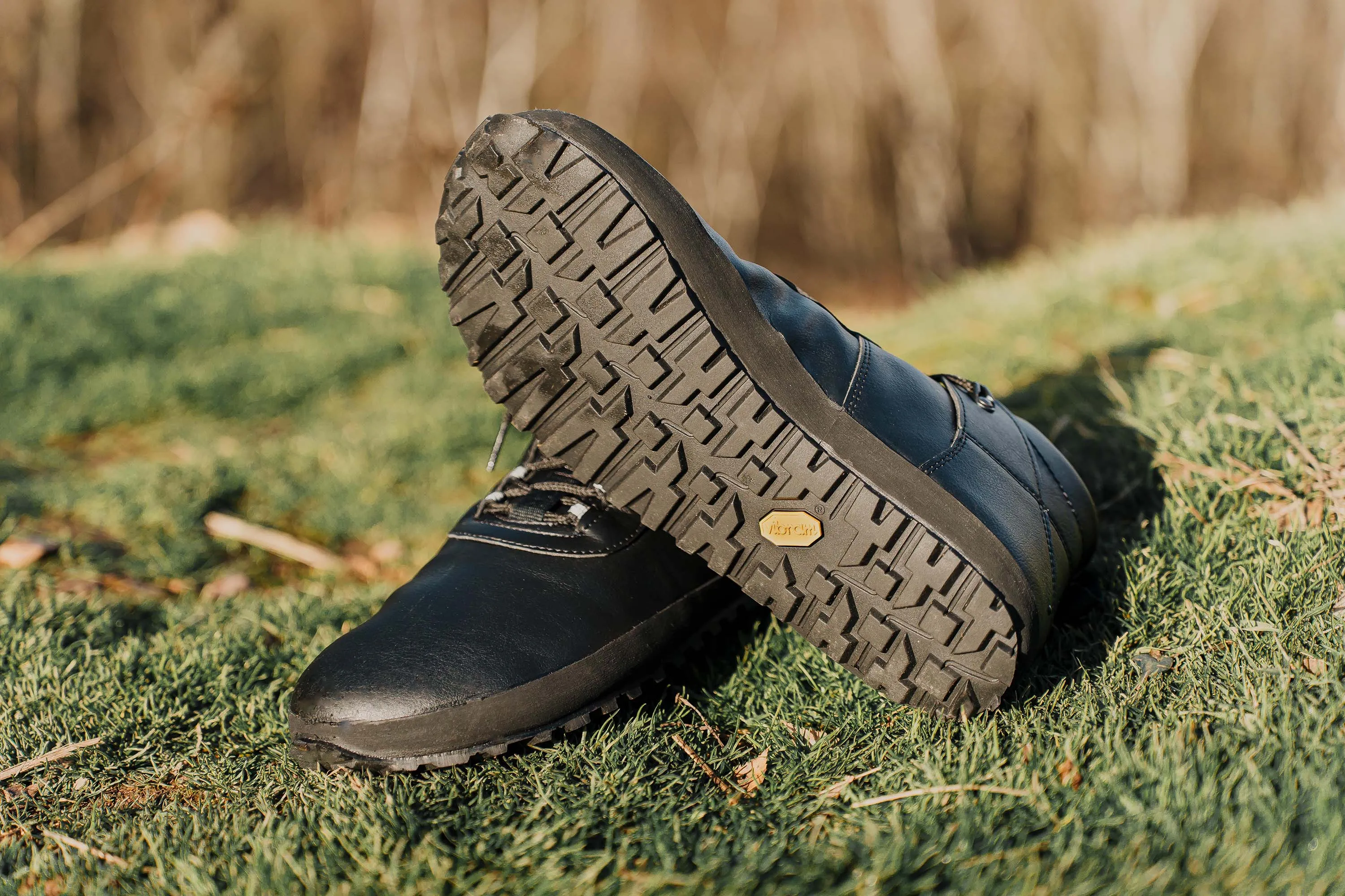 Men's Hiker black xWide barefoot ankle trekking boots