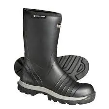 Quatro FRQ5 Insulated 13" Mid Cut with Optional Yoder Chaps